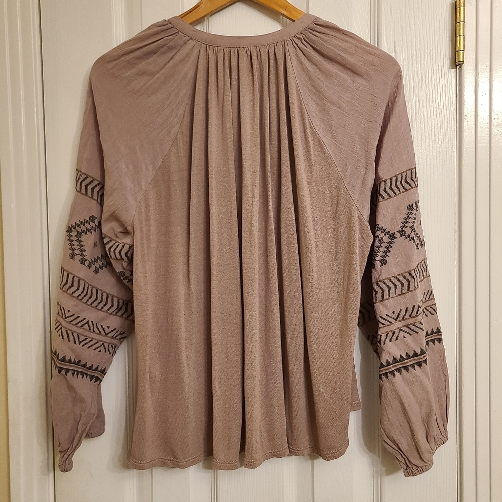 Lucky Brand Long Sleeve V-Neck Tassel, Boho Peasant Flowy Crop Top, Size XL - Picture 5 of 9